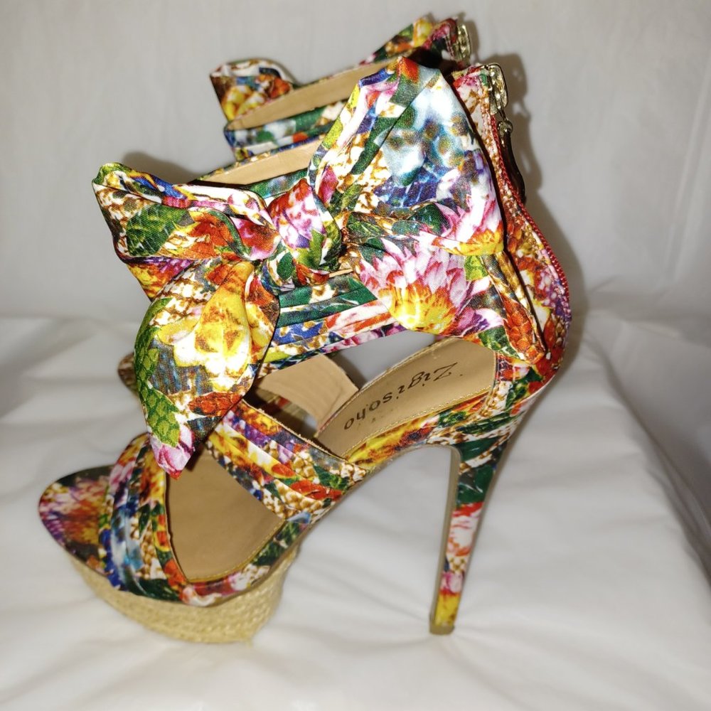 ZIGI SOHO KHLOE FLORAL PRINT SANDALS SIZE 7 - Picture 6 of 6